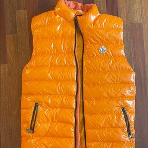 ITS ALREADY SOLD! Moncler Replica Vest 🔥💯